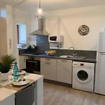 Appartement neuf au centre ville avec jardin