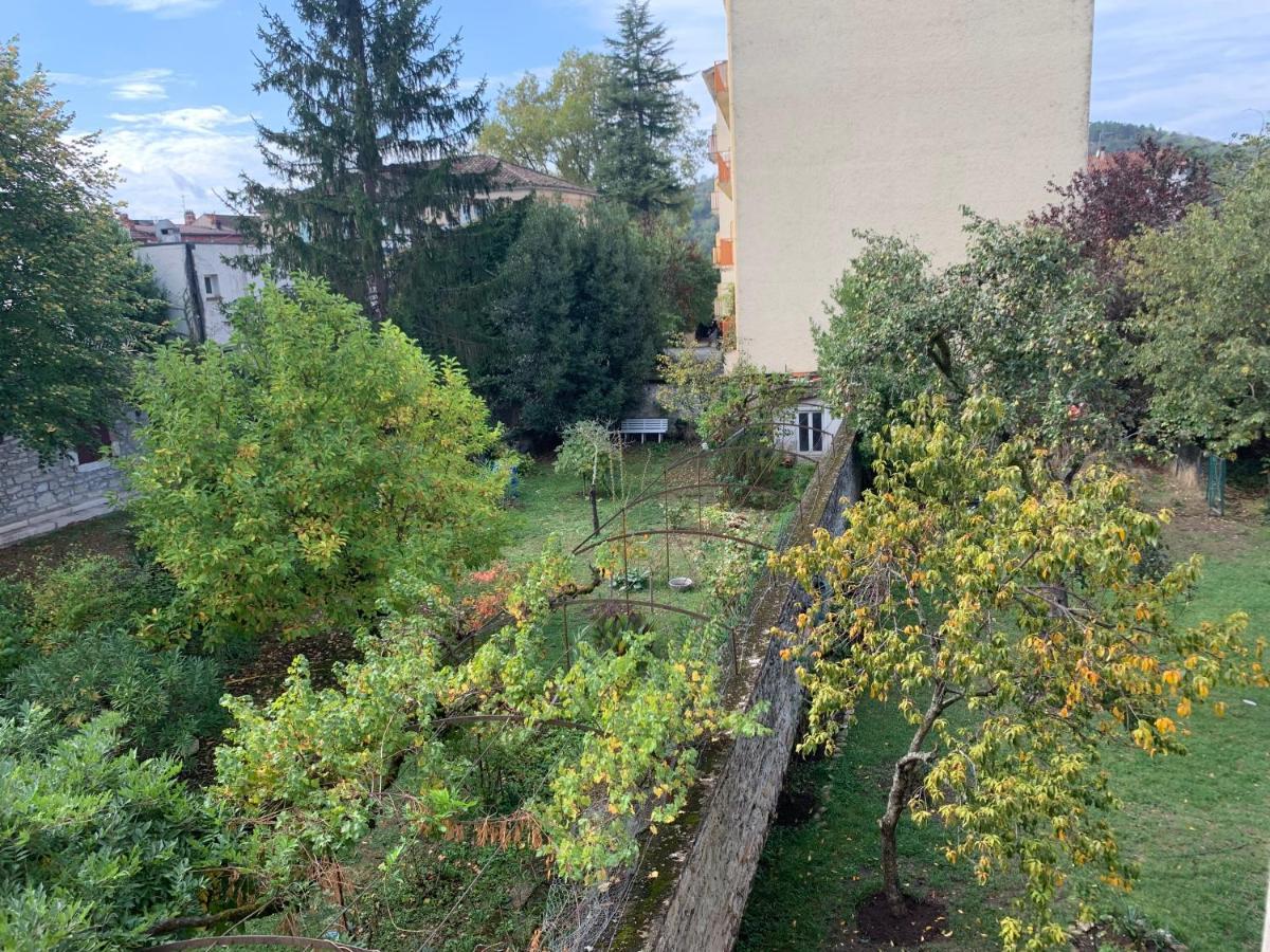 Appartement Neuf Au Centre Ville Avec Jardin